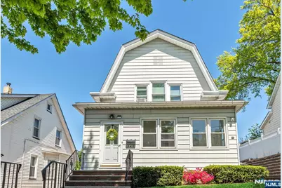 247 Fern Avenue 1 #1, Lyndhurst Township, NJ 07071 - Photo 2