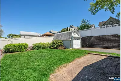 247 Fern Avenue 1 #1, Lyndhurst Township, NJ 07071 - Photo 22