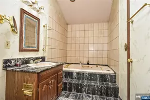 72 Brookside Dr, Upper Saddle River, NJ 07458 - Photo 16