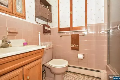 72 Brookside Drive, Upper Saddle River, NJ 07458 - Photo 22