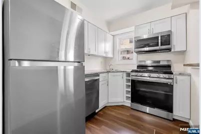349 Gorge Road, Cliffside Park, NJ 07010 - Photo 6