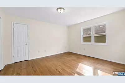349 Gorge Road, Cliffside Park, NJ 07010 - Photo 8