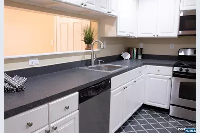 50 Pine Street 7N #7N, Montclair, NJ 07042 - Photo 12
