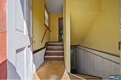 304 Gilbert Avenue, Elmwood Park, NJ 07407 - Photo 22