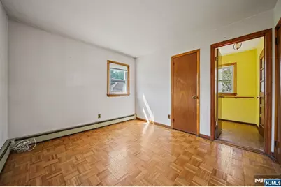 304 Gilbert Avenue, Elmwood Park, NJ 07407 - Photo 16