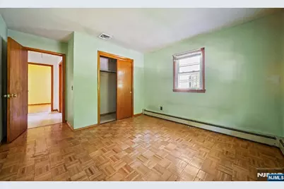 304 Gilbert Avenue, Elmwood Park, NJ 07407 - Photo 10