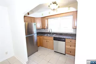 87 Malcolm Ave 1, Garfield, NJ 07026 - Photo 8