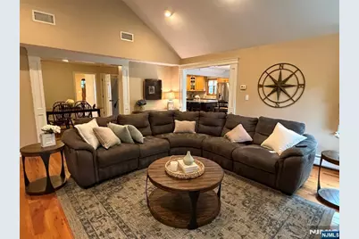 408 Bergen Boulevard, Oradell, NJ 07649 - Photo 2