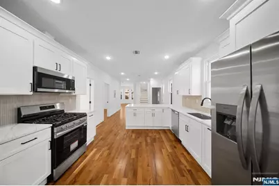 319 William Street 2 #2, Harrison, NJ 07029 - Photo 4