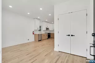 196 Taylor St, Orange, NJ 07050 - Photo 28