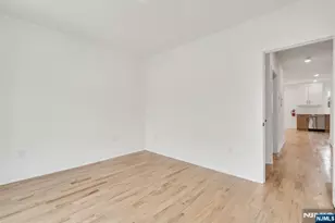 196 Taylor St, Orange, NJ 07050 - Photo 14