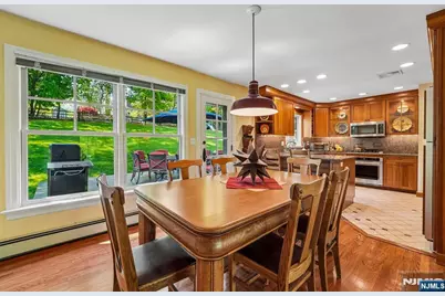 95 Knollton Road, Allendale, NJ 07401 - Photo 10