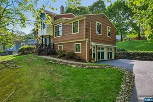 95 Knollton Rd, Allendale, NJ 07401 - Photo 2