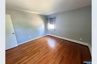 257 Desoto Place 1 #1, Cliffside Park, NJ 07010 - Photo 2