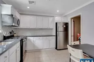 54 Parkway, Rochelle Park Township, NJ 07662 - Photo 4