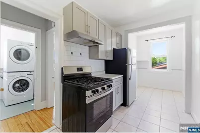 773 Kingsland Avenue, Ridgefield, NJ 07657 - Photo 4