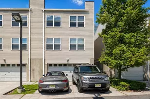 374 Sip Ave 1, Jersey City, NJ 07306 - Photo 16