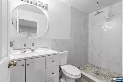 707 Chadwick Drive, Paramus, NJ 07652 - Photo 12