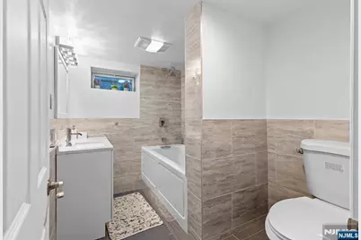 707 Chadwick Drive, Paramus, NJ 07652 - Photo 24