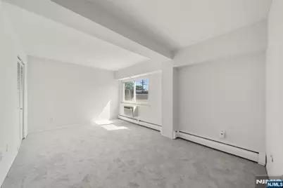 333 Grand Avenue 2N #2N, Palisades Park, NJ 07650 - Photo 14