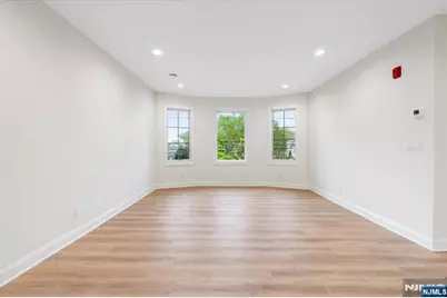 190 Orient Way 2 #2, Rutherford, NJ 07070 - Photo 10