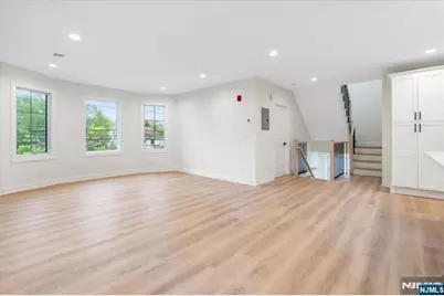 190 Orient Way 2 #2, Rutherford, NJ 07070 - Photo 4