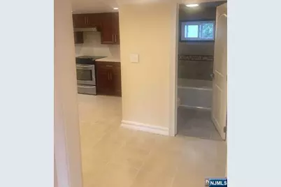 67 Chamberlain Avenue 2 #2, Elmwood Park, NJ 07407 - Photo 6