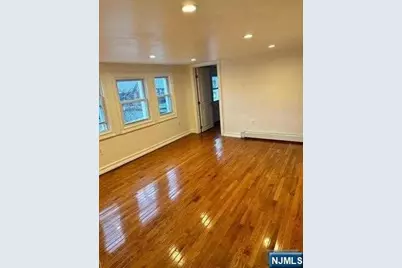 67 Chamberlain Avenue 2 #2, Elmwood Park, NJ 07407 - Photo 2
