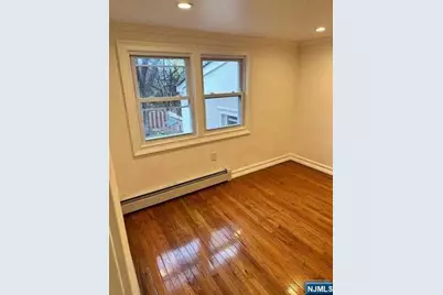 67 Chamberlain Avenue 2 #2, Elmwood Park, NJ 07407 - Photo 4