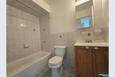 22 Wakeman Avenue 2nd Fl. #2nd fl., Newark, NJ 07104 - Photo 16