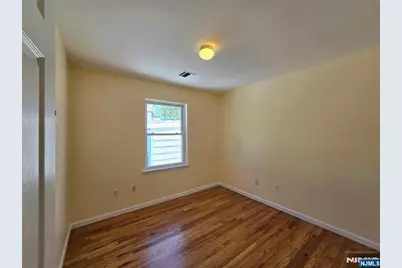 22 Wakeman Avenue 2nd Fl. #2nd fl., Newark, NJ 07104 - Photo 14