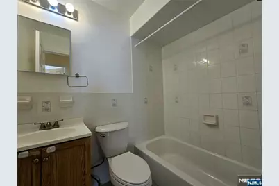 22 Wakeman Avenue 2nd Fl. #2nd fl., Newark, NJ 07104 - Photo 14