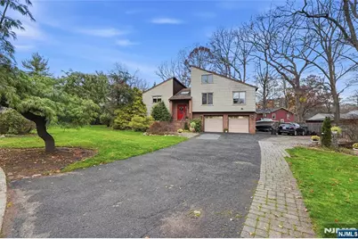 4 Lesa Lane, Hillsdale, NJ 07642 - Photo 2