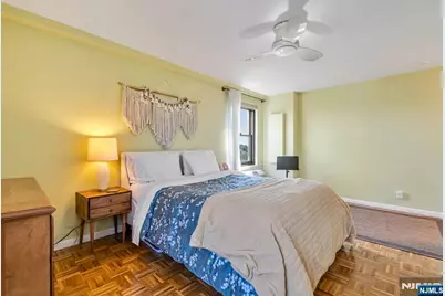 2352 Linwood Avenue 6C #6C, Fort Lee, NJ 07024 - Photo 16