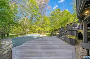 639 Pawnee Ln, Franklin Lakes, NJ 07417 - Photo 42
