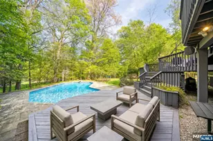 639 Pawnee Ln, Franklin Lakes, NJ 07417 - Photo 36