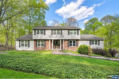 639 Pawnee Lane, Franklin Lakes, NJ 07417 - Photo 46