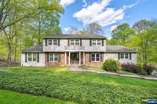 639 Pawnee Ln, Franklin Lakes, NJ 07417 - Photo 46