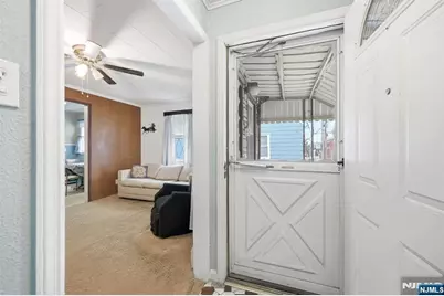 116 Hamilton Avenue, Fairview, NJ 07022 - Photo 10