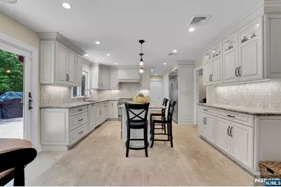 309 Windham Court, Wyckoff Township, NJ 07481 - Photo 8