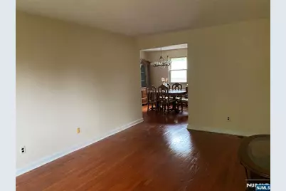 50 1st 4 B #4 B, Bergenfield, NJ 07621 - Photo 2