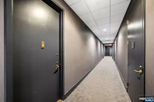 4 Beacon Way 1404, Jersey City, NJ 07304 - Photo 20