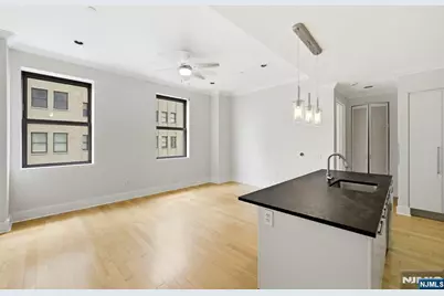 4 Beacon Way 1404 #1404, Jersey City, NJ 07304 - Photo 8