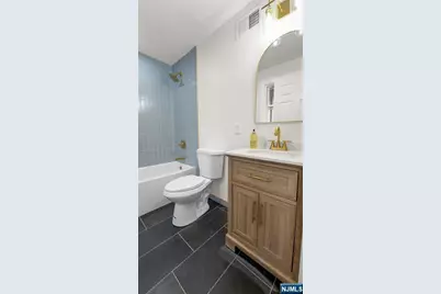 148 Munn Avenue, East Orange, NJ 07017 - Photo 14