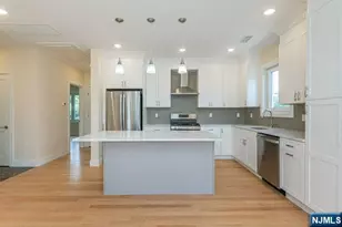 33 Van Dyke St, Wallington, NJ 07057 - Photo 14