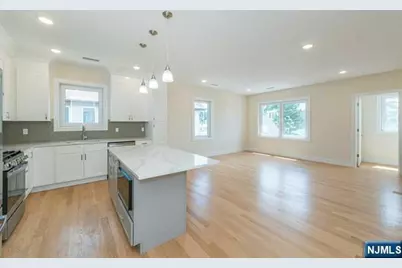 33 Van Dyke Street, Wallington, NJ 07057 - Photo 16