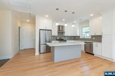 33 Van Dyke Street, Wallington, NJ 07057 - Photo 12