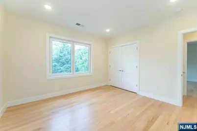 33 Van Dyke Street, Wallington, NJ 07057 - Photo 8