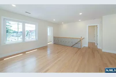 33 Van Dyke Street, Wallington, NJ 07057 - Photo 18