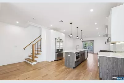 309 7th 1 #1, Palisades Park, NJ 07650 - Photo 4